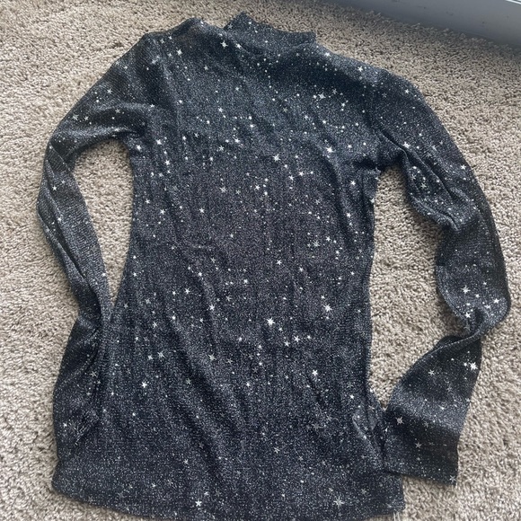 Long Sleeve See Through Black Star Top - Picture 4 of 4